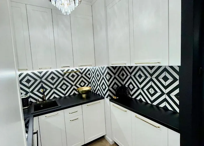 Just Unique Black * Poznan