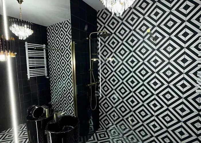 Apartment Just Unique Black