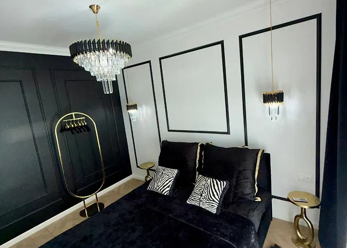 Apartment Just Unique Black *